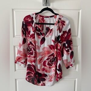 Liz Claiborne Petite V-Neck Peasant Blouse with 3/4 Skeeves. Size Petite Large